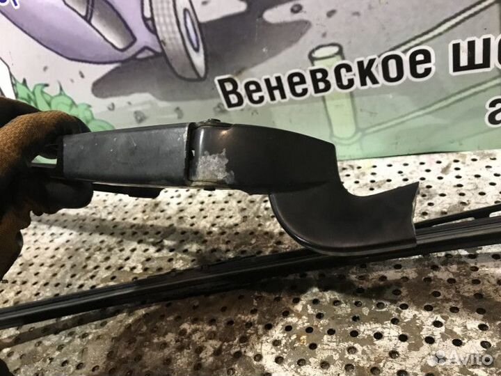 Поводок стеклоочистителя Audi A6C6