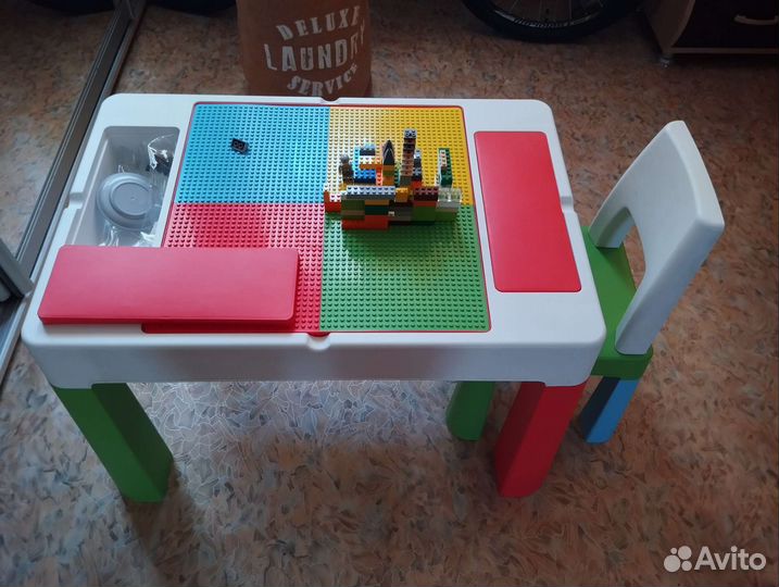 Игровой стол лего,с углублением для песка,стул