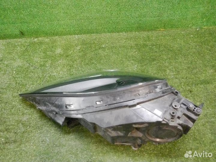 Фара правая Porsche Cayenne