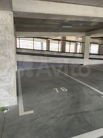 Машиноместо, 13 м²