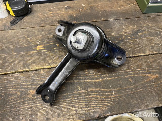 Опора двигателя правая Hyundai Solaris 2 / Kia Rio