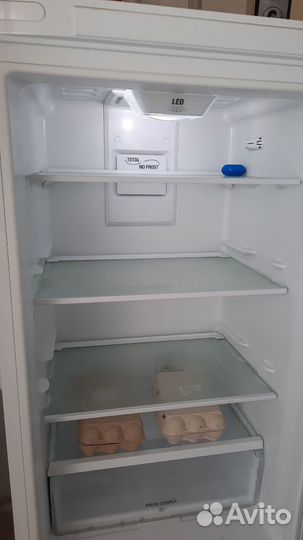 Холодильник Hotpoint Ariston в отличном состоянии