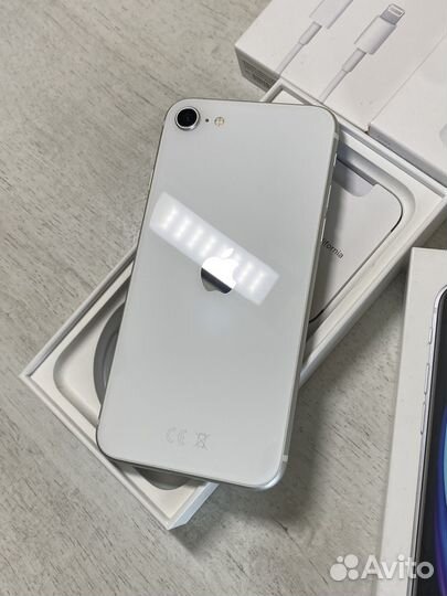 iPhone SE (2020), 128 ГБ