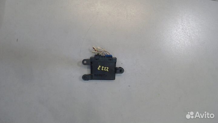 Блок управления парктрониками Chrysler 300C 2011