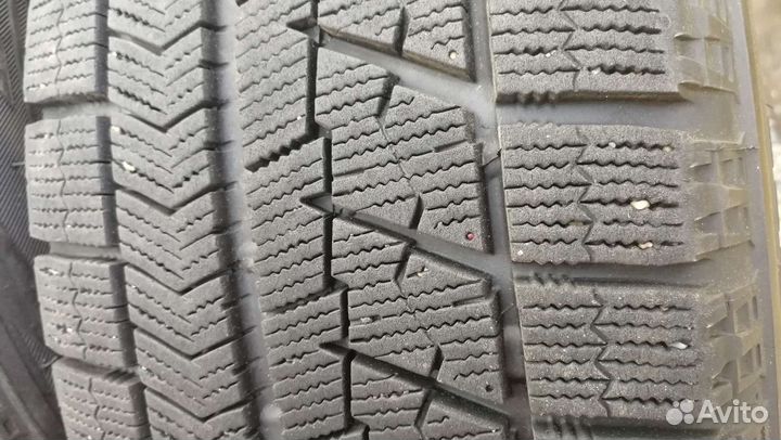 Bridgestone Blizzak VRX 205/60 R16 92S