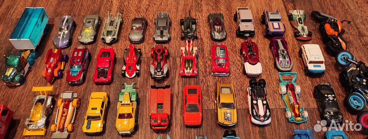 Hot wheels машинки