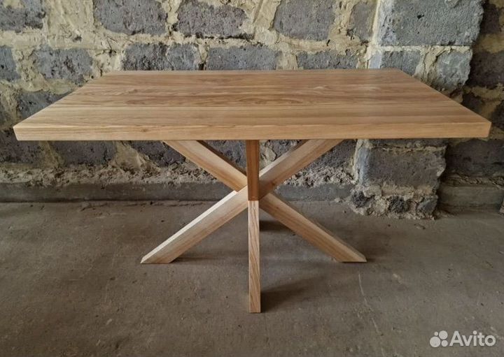 Стол из массива