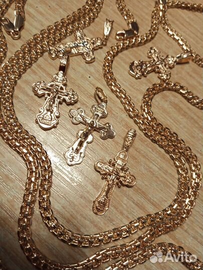 Позолоченные цепочки с крестами 50,55,60 0,5ширина