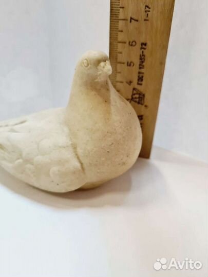 Статуэтка Голубь, бисквит. Высота 7 см