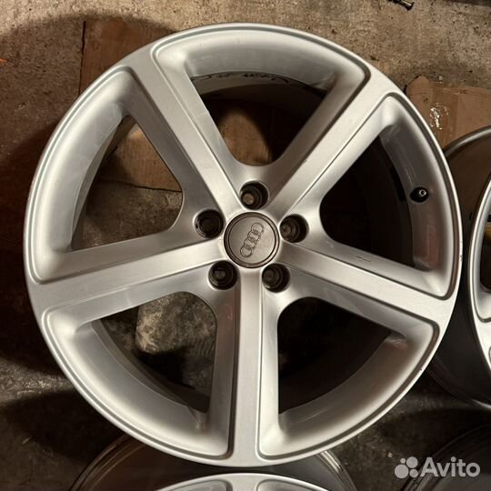 Колесные диски R19 Audi Q5 8R