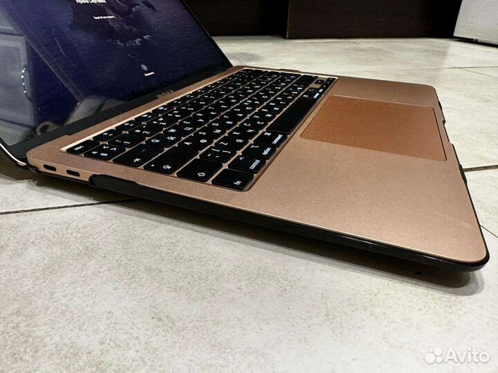 Apple MacBook air 13 2020 8gb 256 ssd