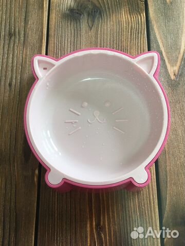 Миска пластиковая и коврик-лизалка