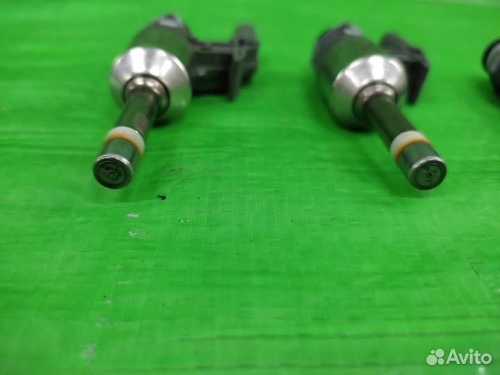 Форсунка топливная 1.4 Tiguan/Passat/Golf/Jetta