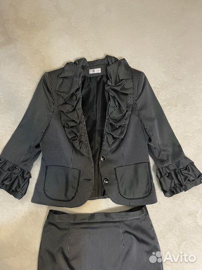 Костюм женский