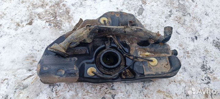 Топливный бак nissan micra К11