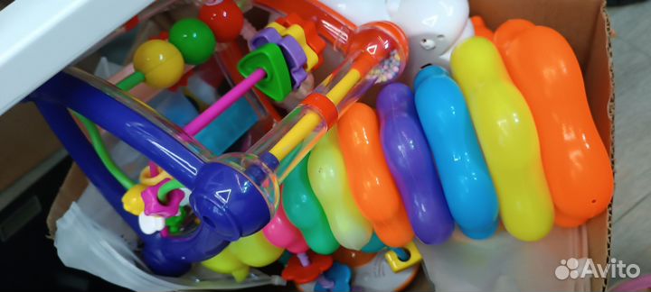 Детские вещи и игрушки