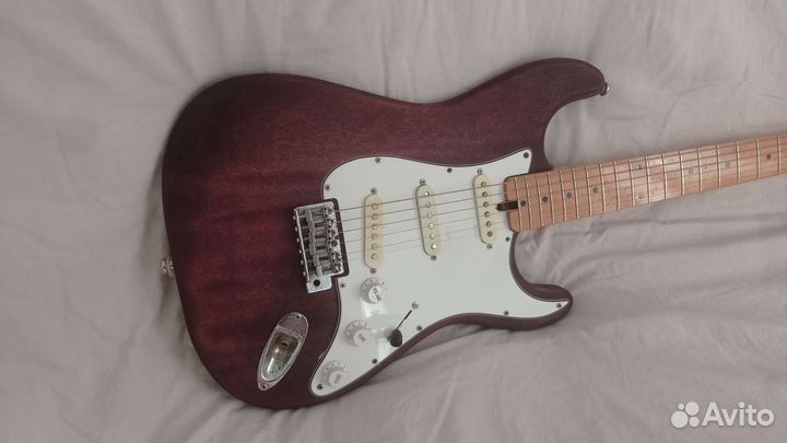 Электрогитара Holly Splendor Japan 80's