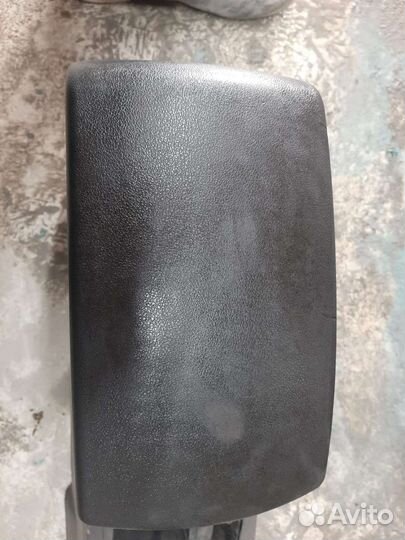 Подлокотник Lifan х60