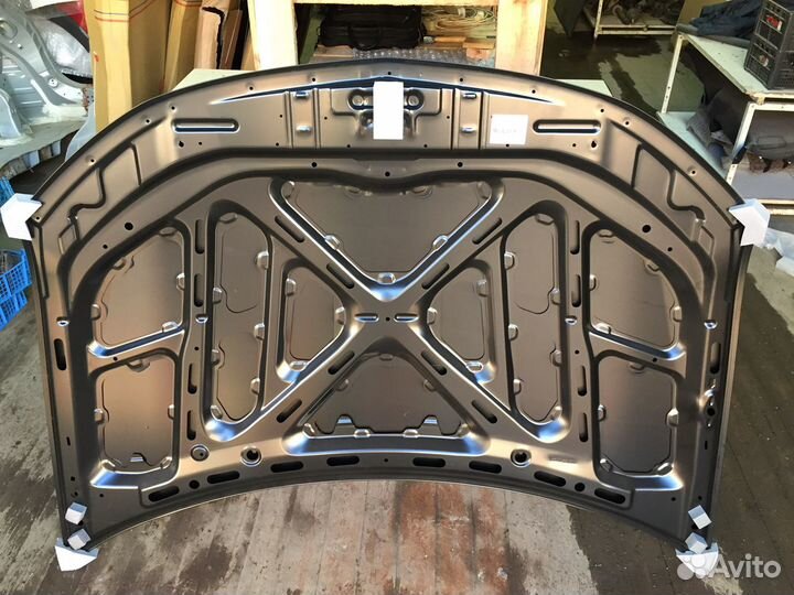 Капот Митсубиси Аутлендер XL дорестайл