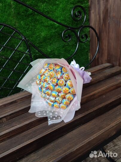 Букет из конфет чупа-чупсов