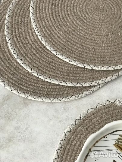 Салфетки сервировочные, подставки