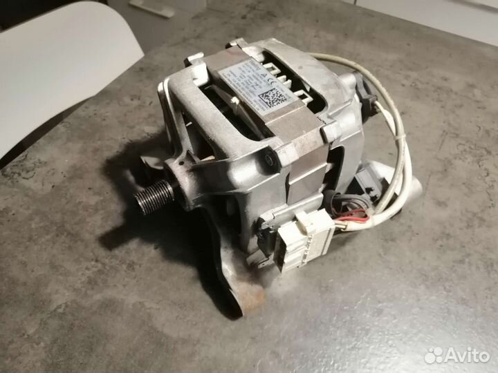 Двигататель стиральной машины Индезит