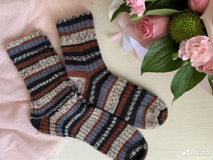 Вязаные носки ручная работа