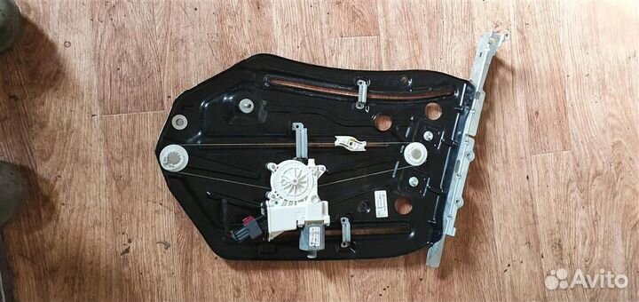 Стеклоподъемник электрический задний правый Opel