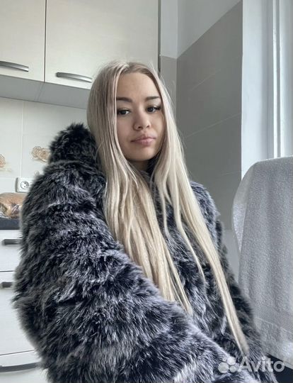 Шубка с капюшоном