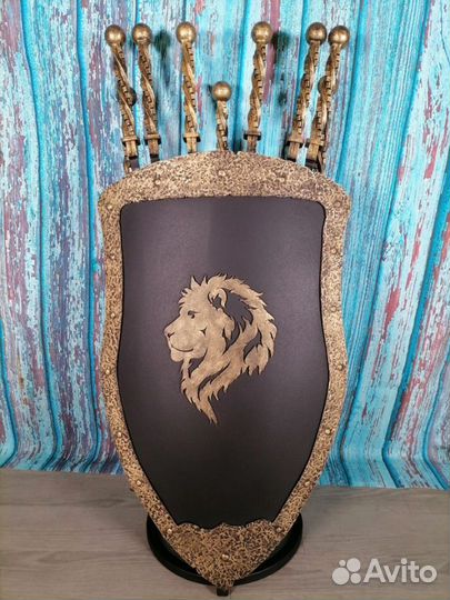 Каминный набор Щит-подставка Лев на 6 шампуров Афо
