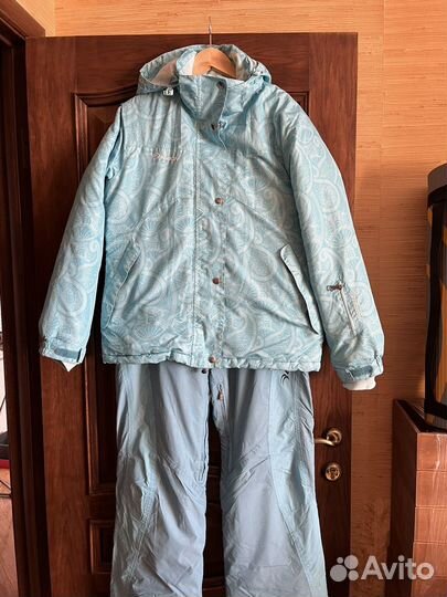 Костюм горнолыжный женский