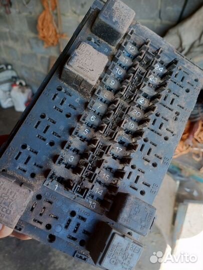 Блок предохранителей iveco