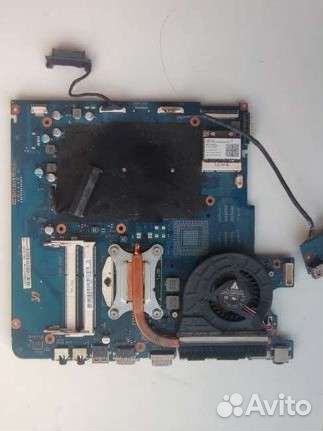 Материнская плата с оперативной памятью