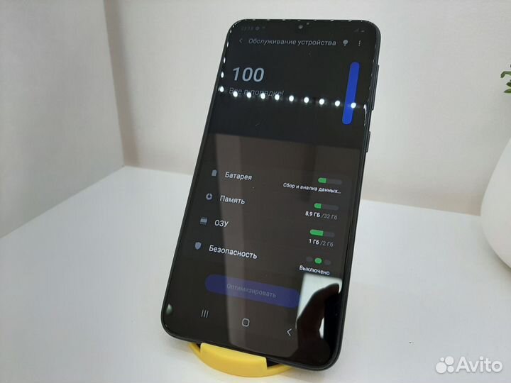 Samsung Galaxy A10, 2/32 ГБ