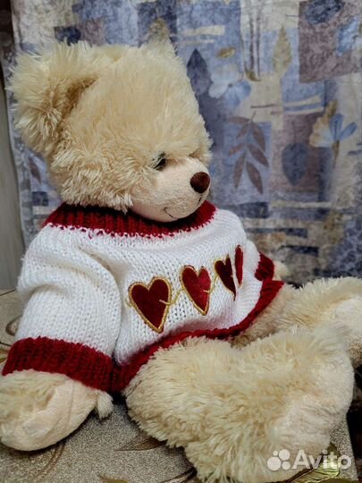 Плюшевый медведь