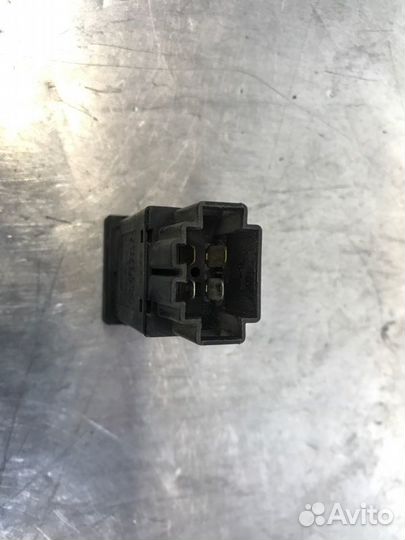 Кнопка обогрева стекла Volkswagen Golf MK3 ABS