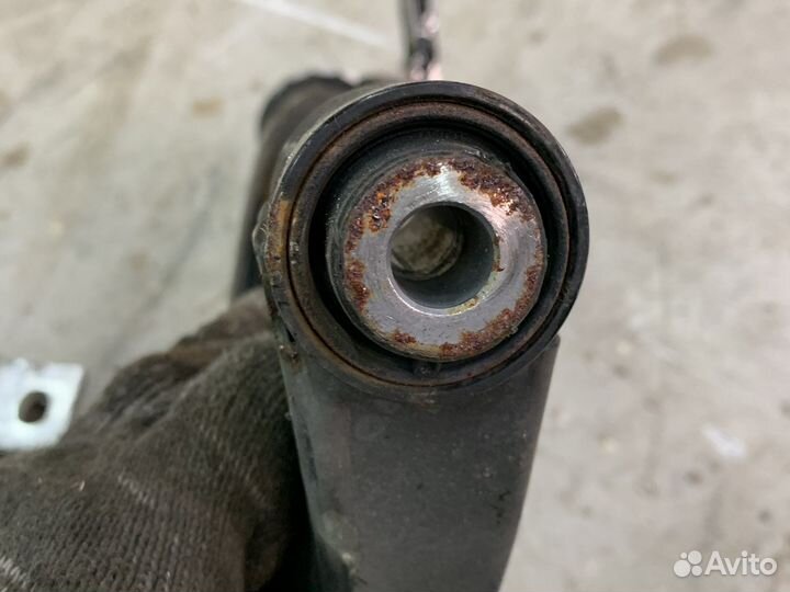 Передние рычаги Subaru Forester SG