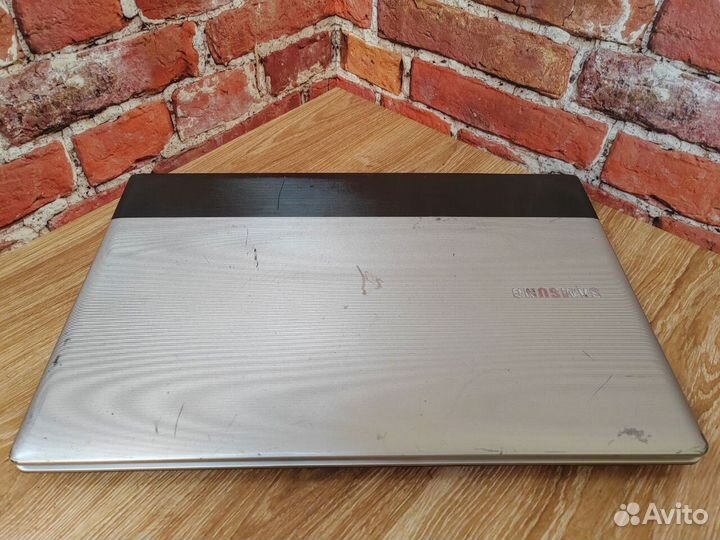 Ноутбук Samsung с Windows 10 и SSD Обмен