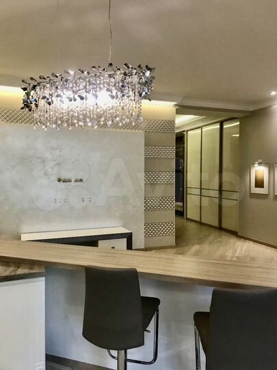 4-к. квартира, 150 м², 2/5 эт.