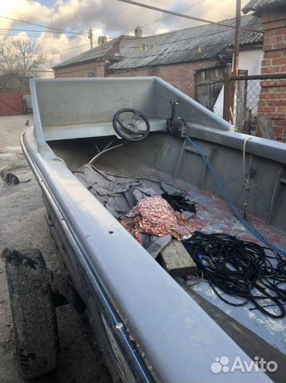 Моторная лодка