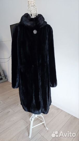 Норковая шуба канадская 50-52р новая