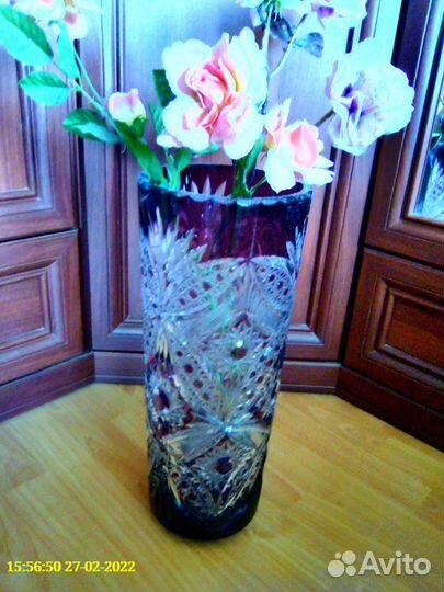 Большая хрустальная ваза