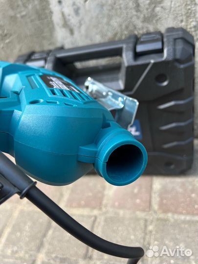 Электролобзик makita 1180W с лазерной наводкой