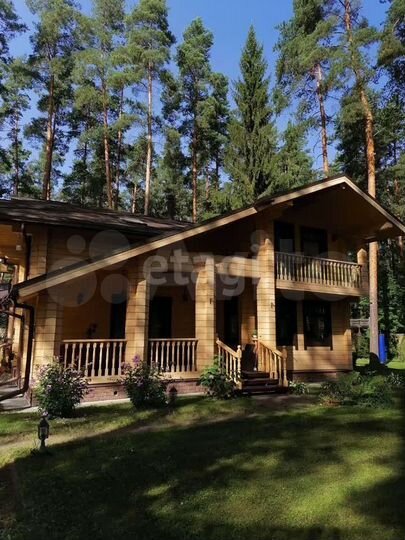 Коттедж 210 м² на участке 24,2 сот.