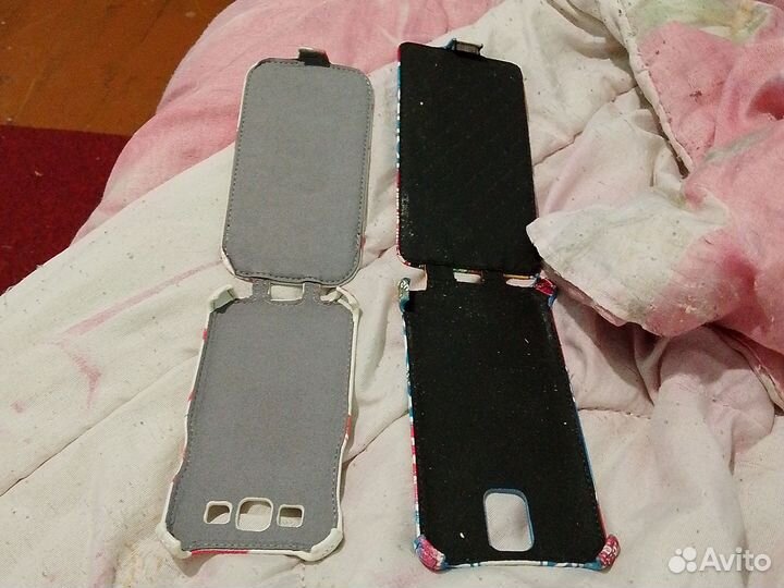 Два чехла на телефон