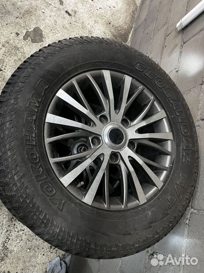 Yokohama Geolandar A/T G015 285/60 R18 116H