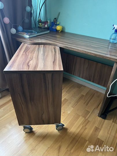 Комлект мебели для школьника