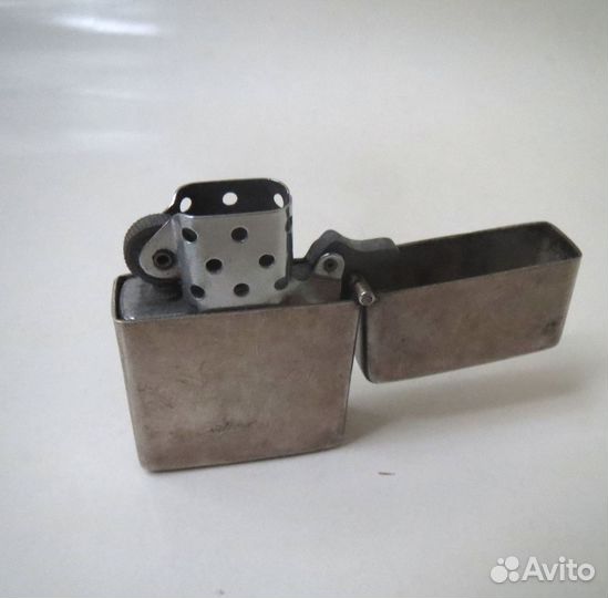 Зажигалка бензиновая серебряная
