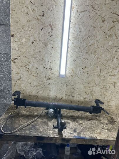 Фаркоп Toyota Rav4 XA 20