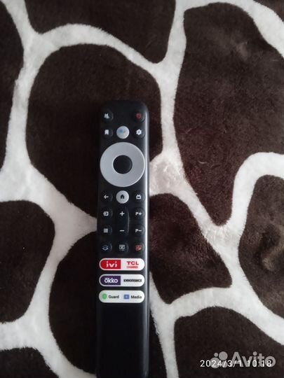 Продам телевизор на запчасти